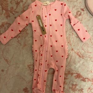 Spearmint Caden lane heart onesie NWT